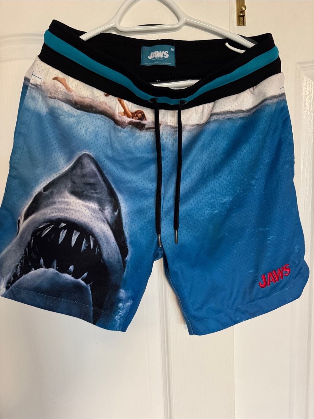 Jaws Men's Blue Graphic mesh sports Shorts size medium